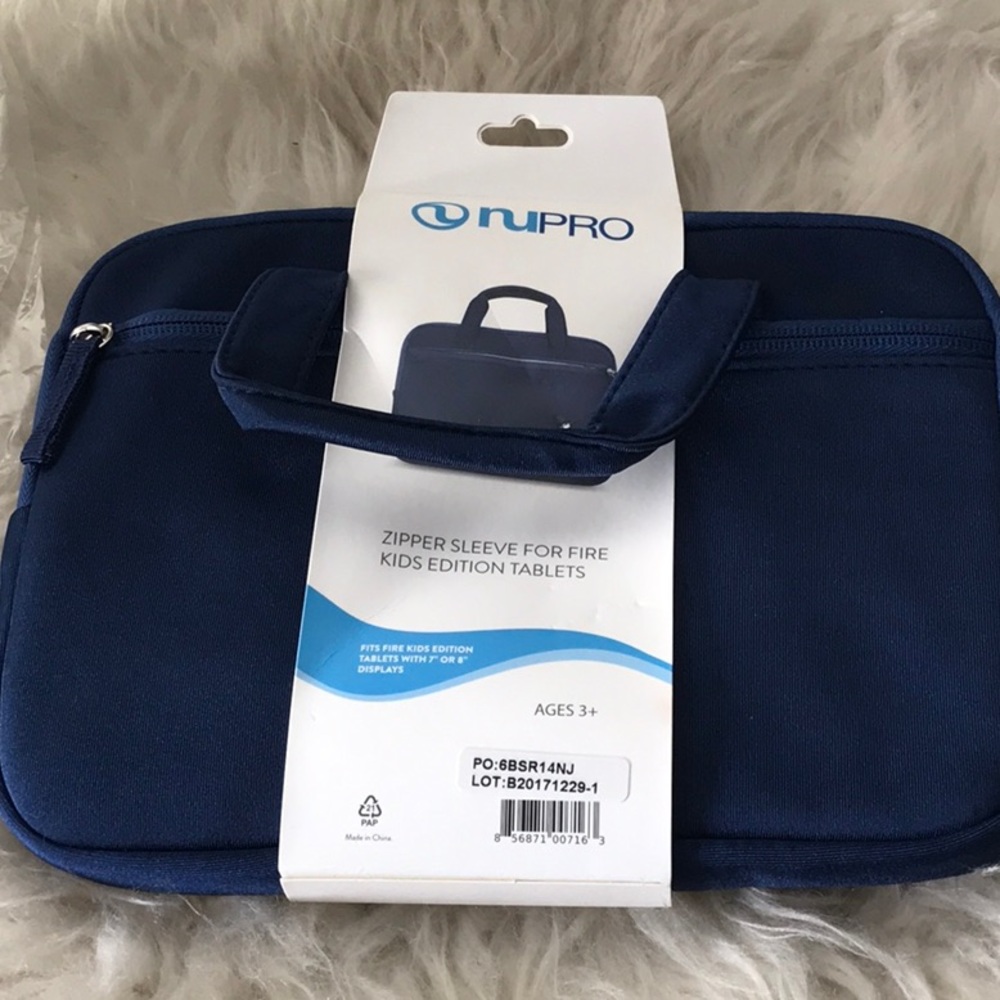 NWT Nupro Firetablet for Kids for 7" or 8" display blue Zipper sleeve
